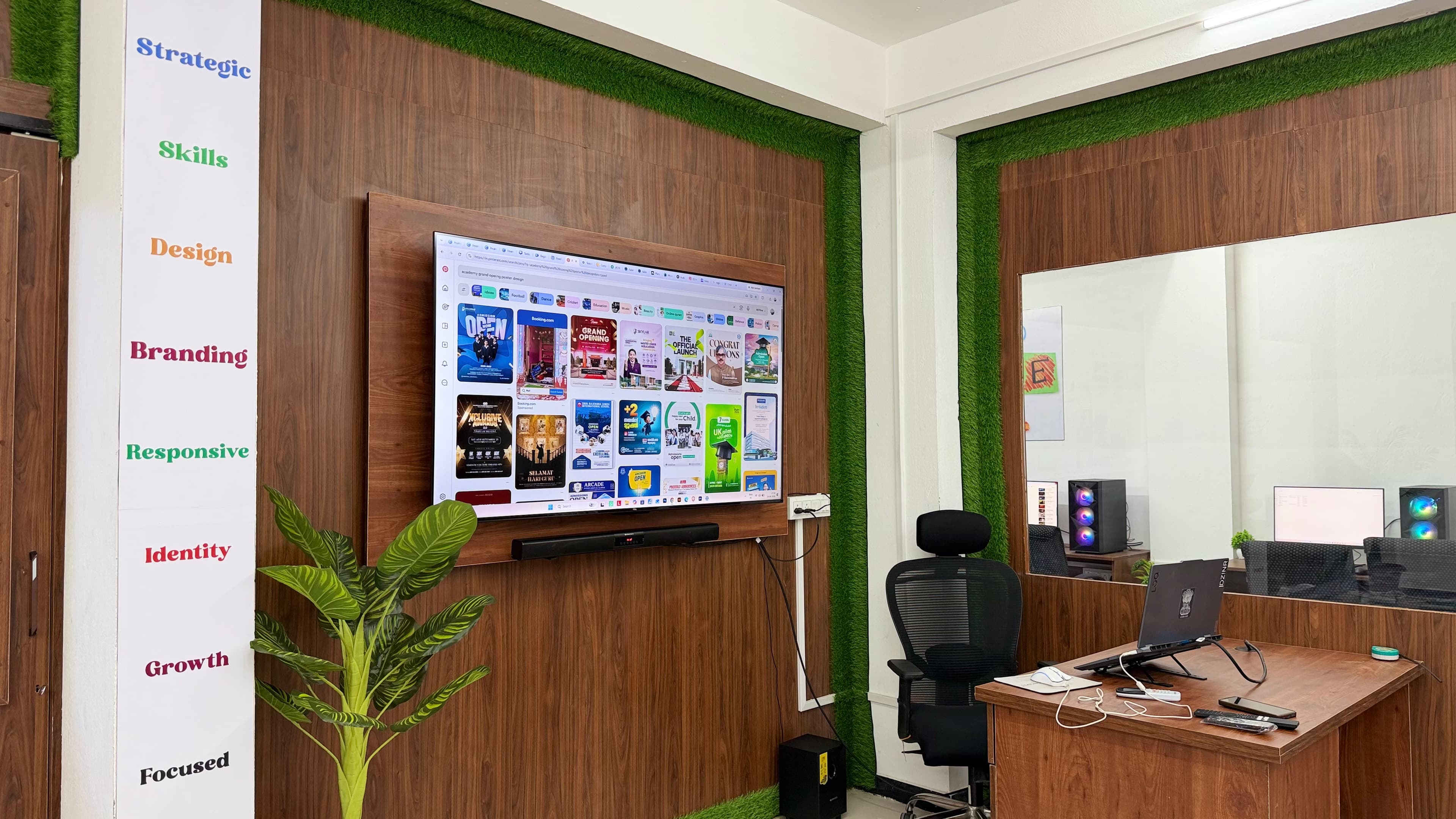 SCREEN FOR CLASS SESSION